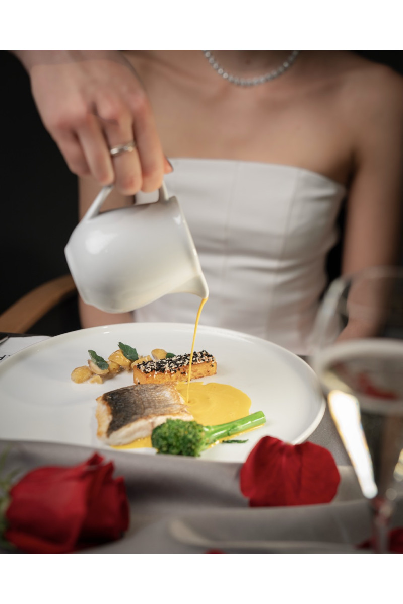 Noc v Tančícím domě s romantickou večeří pro dva